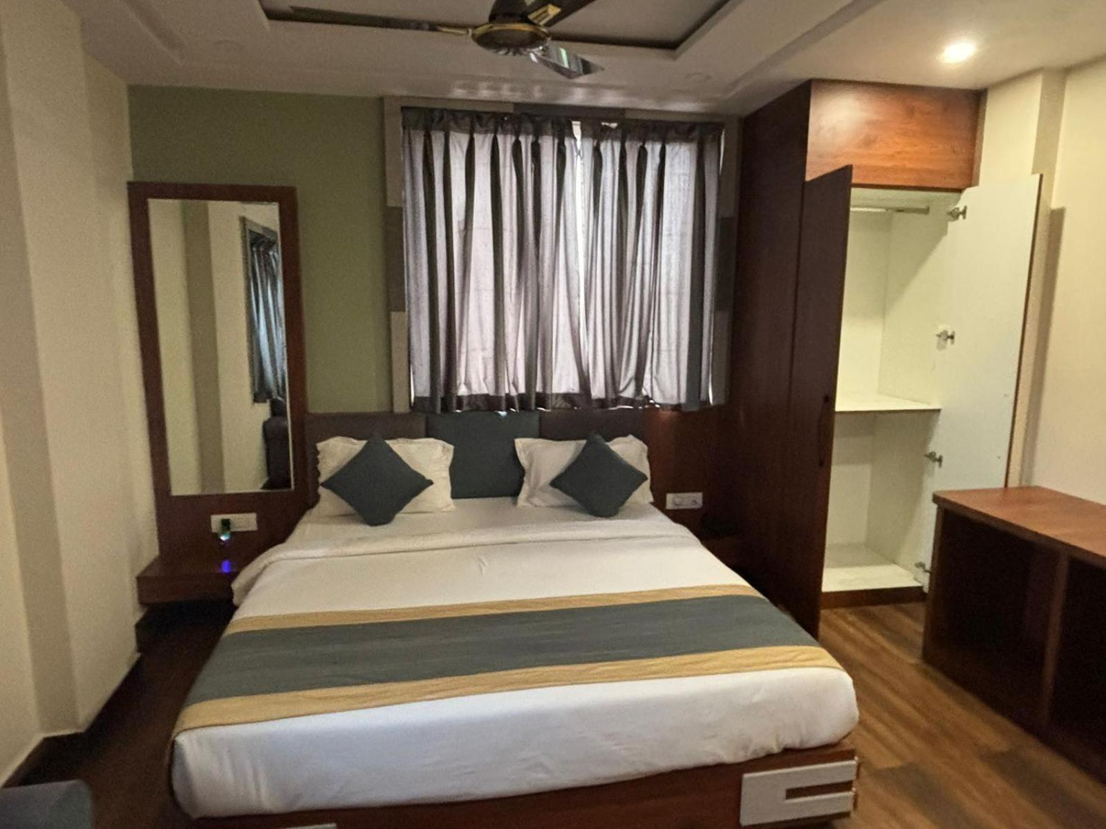 Hotel Omkareshwar Inn Deoghar Exteriér fotografie
