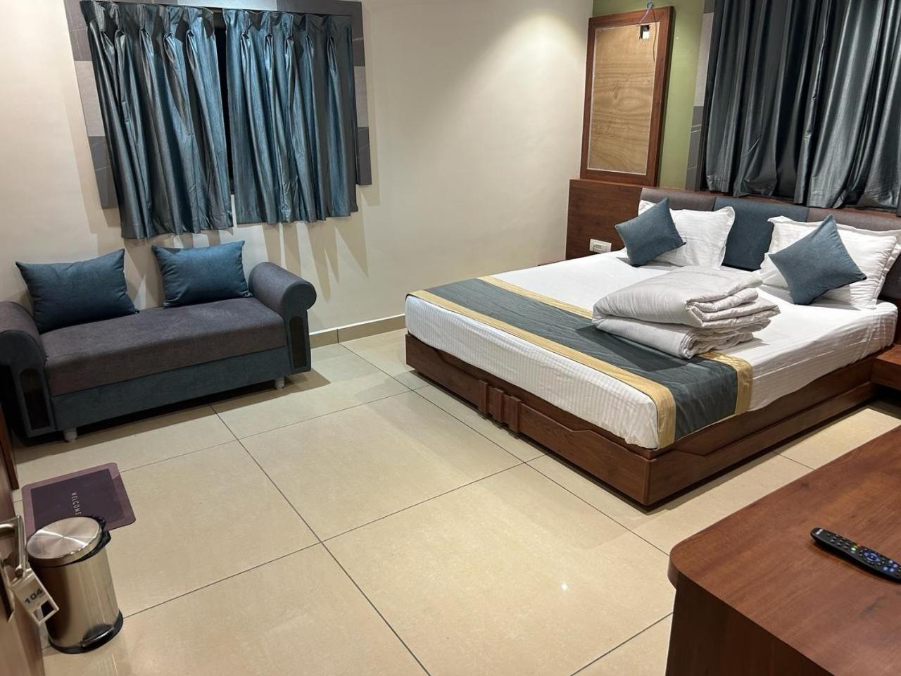 Hotel Omkareshwar Inn Deoghar Exteriér fotografie