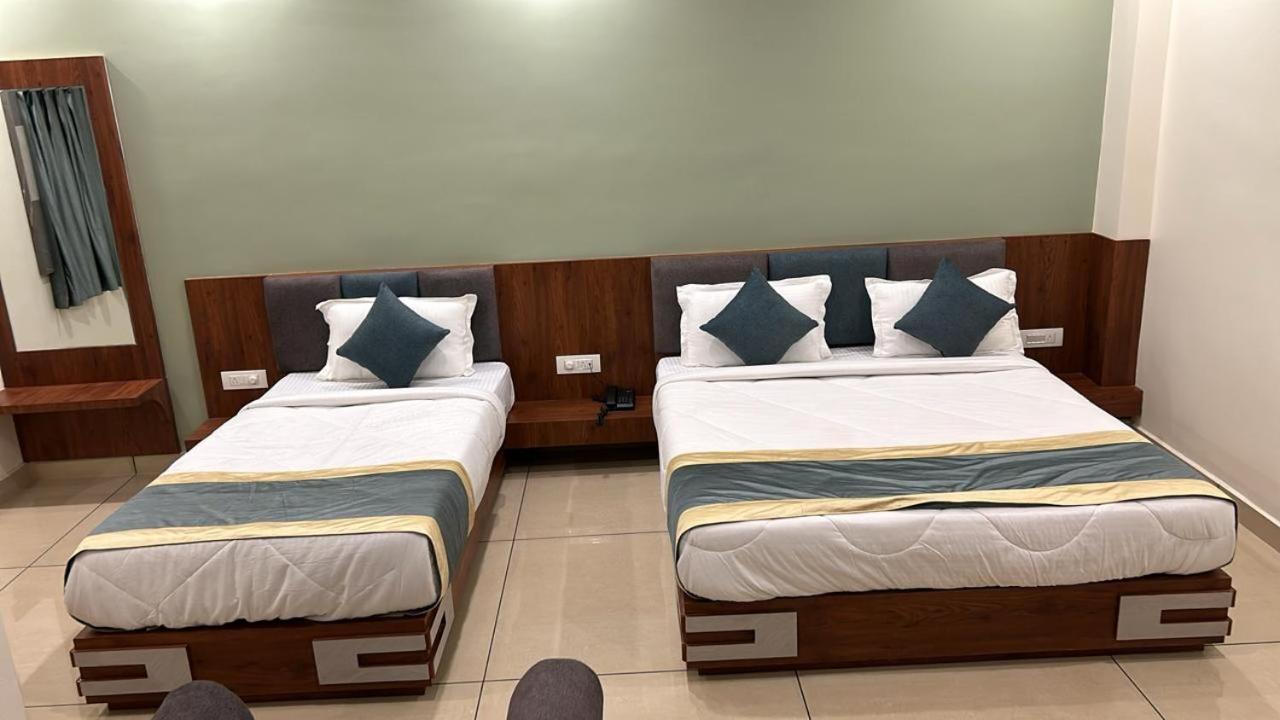 Hotel Omkareshwar Inn Deoghar Exteriér fotografie